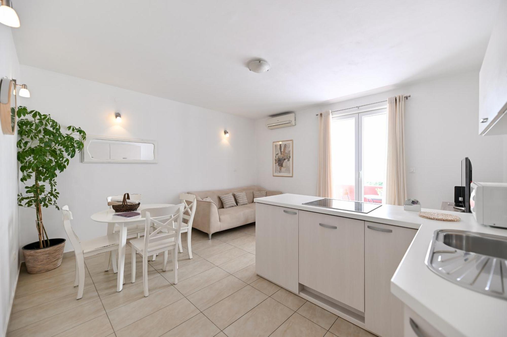 Near Zadar City Center Apartment With Free Parking And Air Condition In Each Room Dış mekan fotoğraf