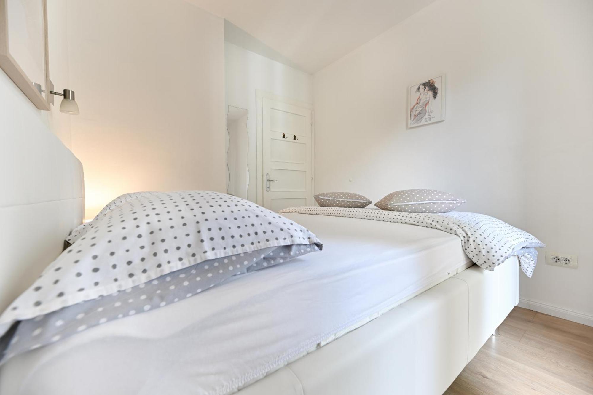 Near Zadar City Center Apartment With Free Parking And Air Condition In Each Room Dış mekan fotoğraf